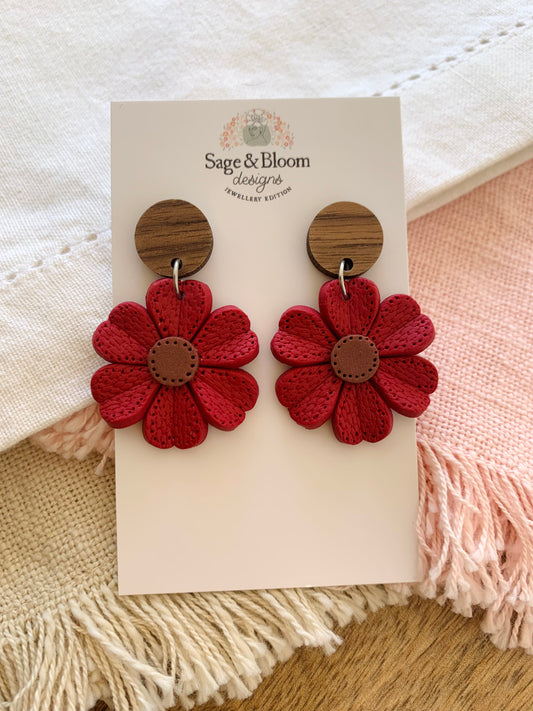 Classic Bloom - Textured Maroon (chocolate centre)