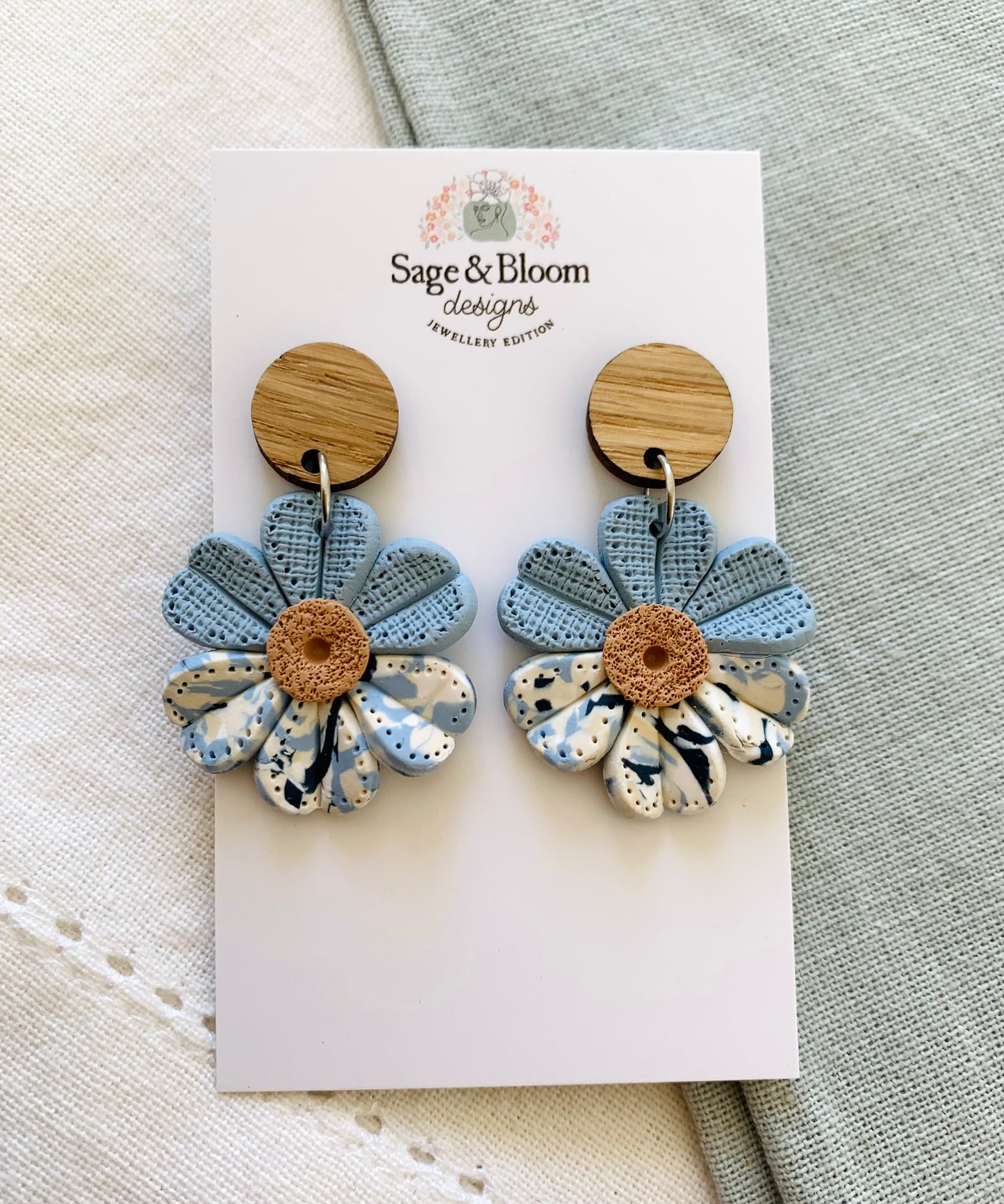 Classic Bloom - Texture Plus!  Mixed Blue