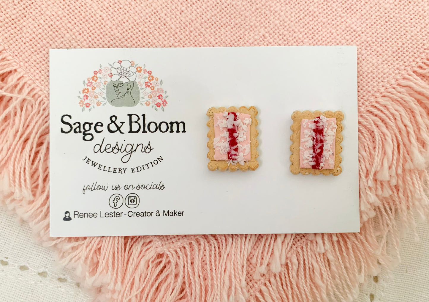 Iced VoVo Biscuit Studs