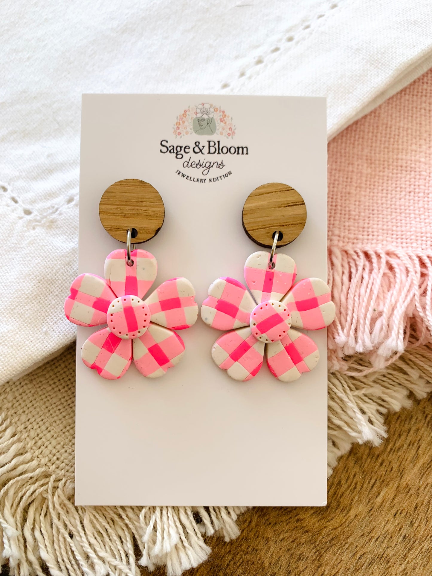 Gingham Bloom Pink (flat style)